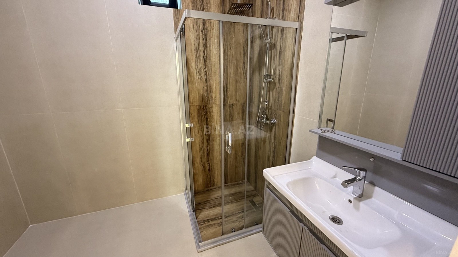 4 otaqlı Həyət evi/Bağ evi, Şüvəlan q., Bakı
