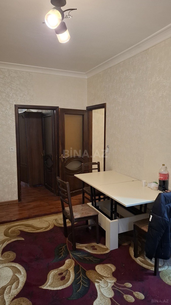 2 otaqlı Köhnə tikili, Memar Əcəmi m., Bakı