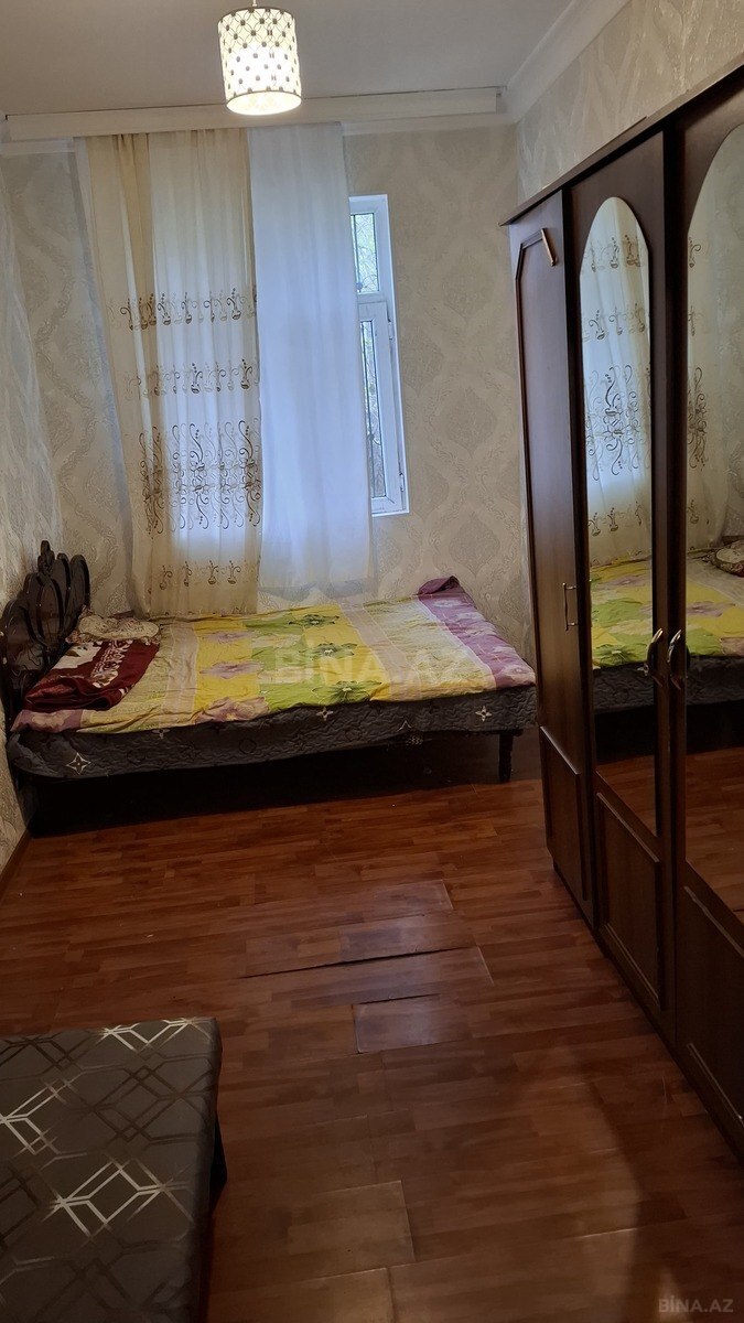 2 otaqlı Köhnə tikili, Memar Əcəmi m., Bakı
