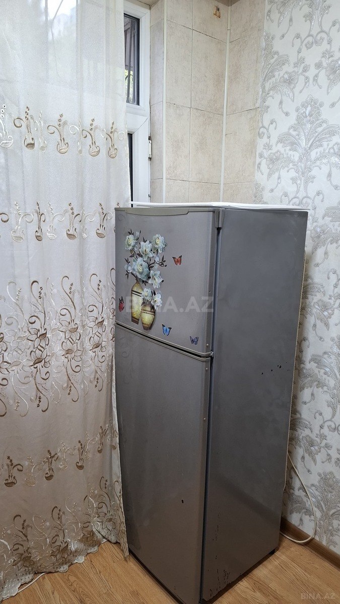 2 otaqlı Köhnə tikili, Memar Əcəmi m., Bakı