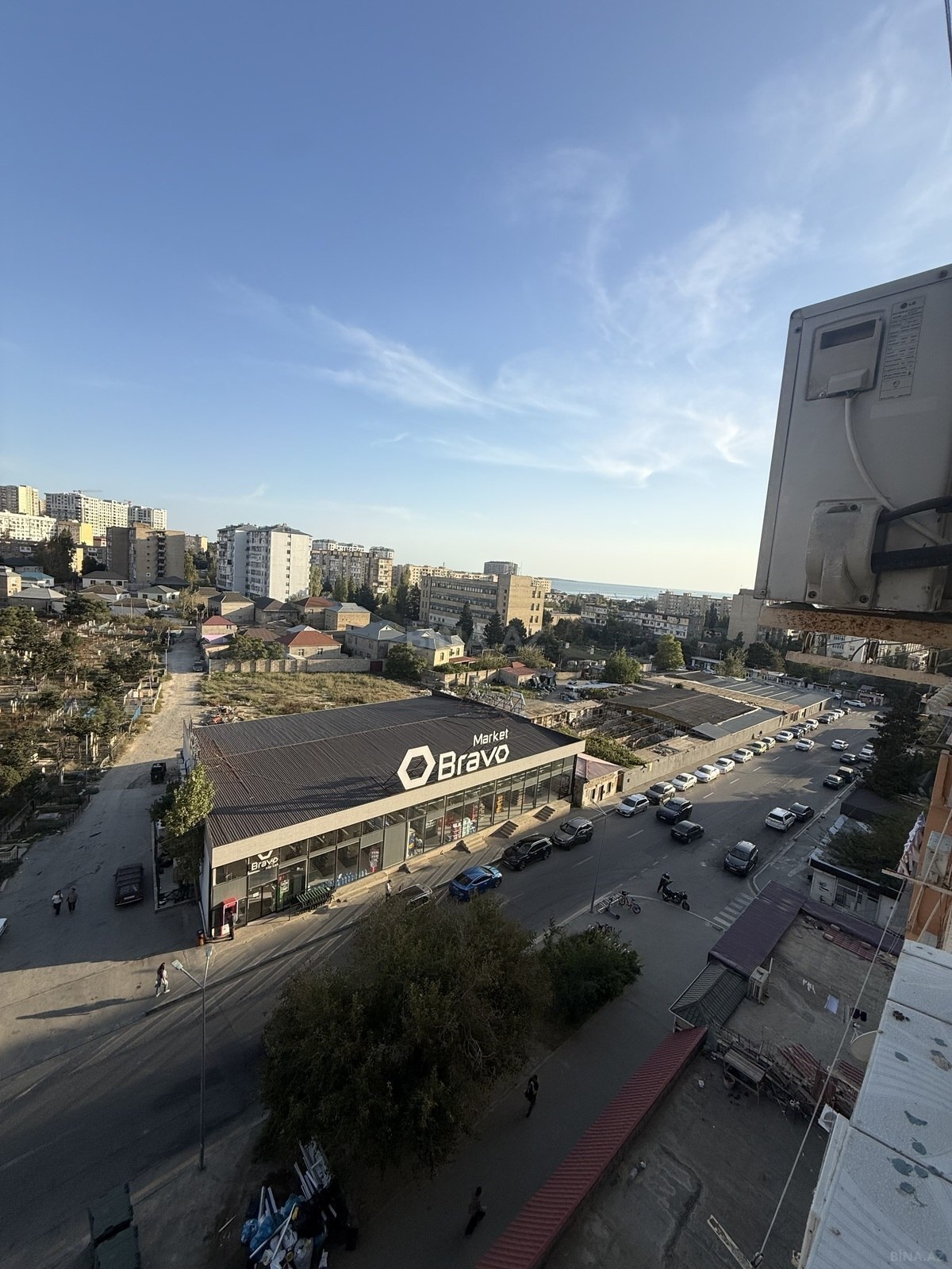 3 otaqlı Köhnə tikili, Həzi Aslanov m., Bakı