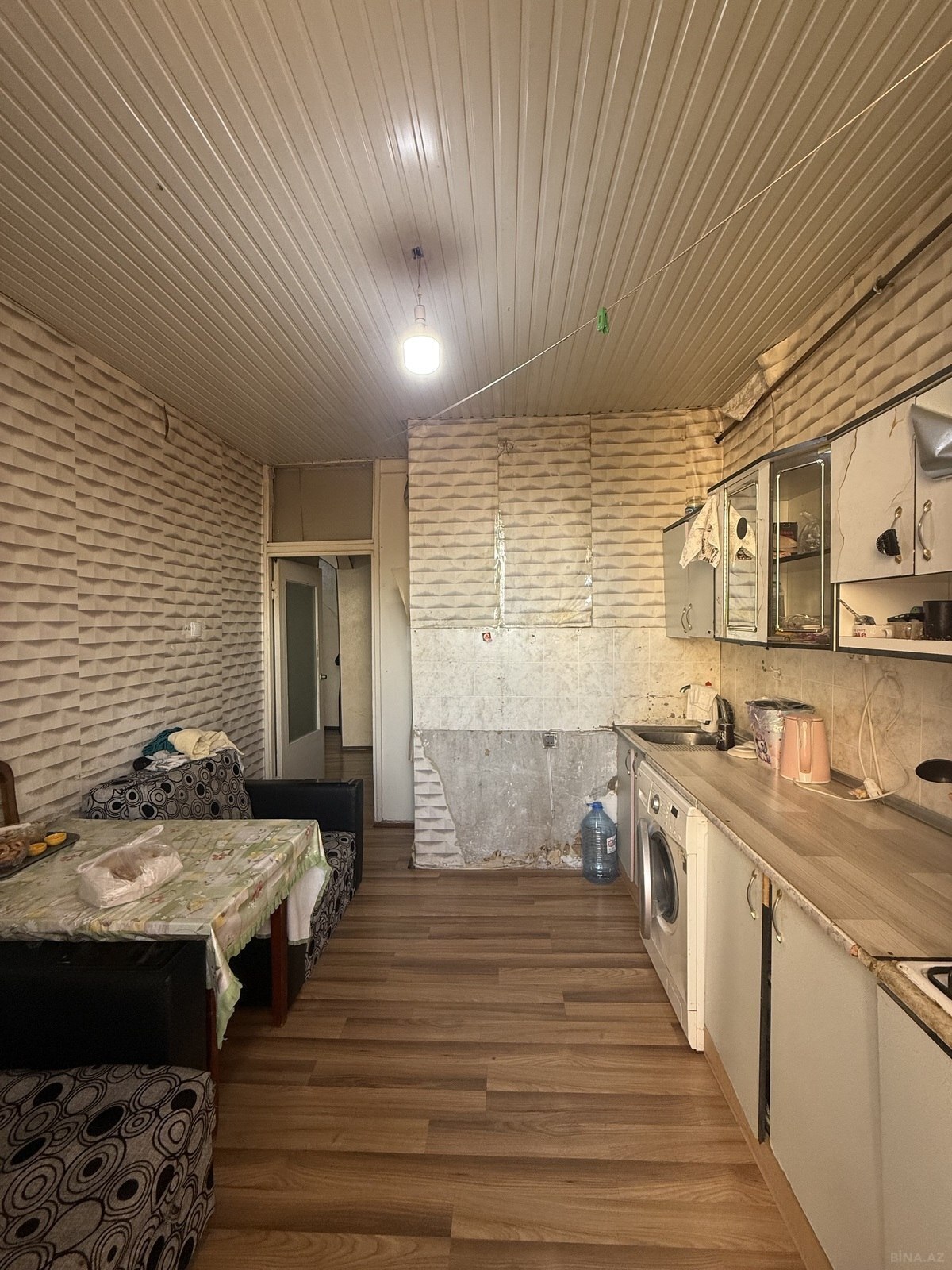 3 otaqlı Köhnə tikili, Həzi Aslanov m., Bakı