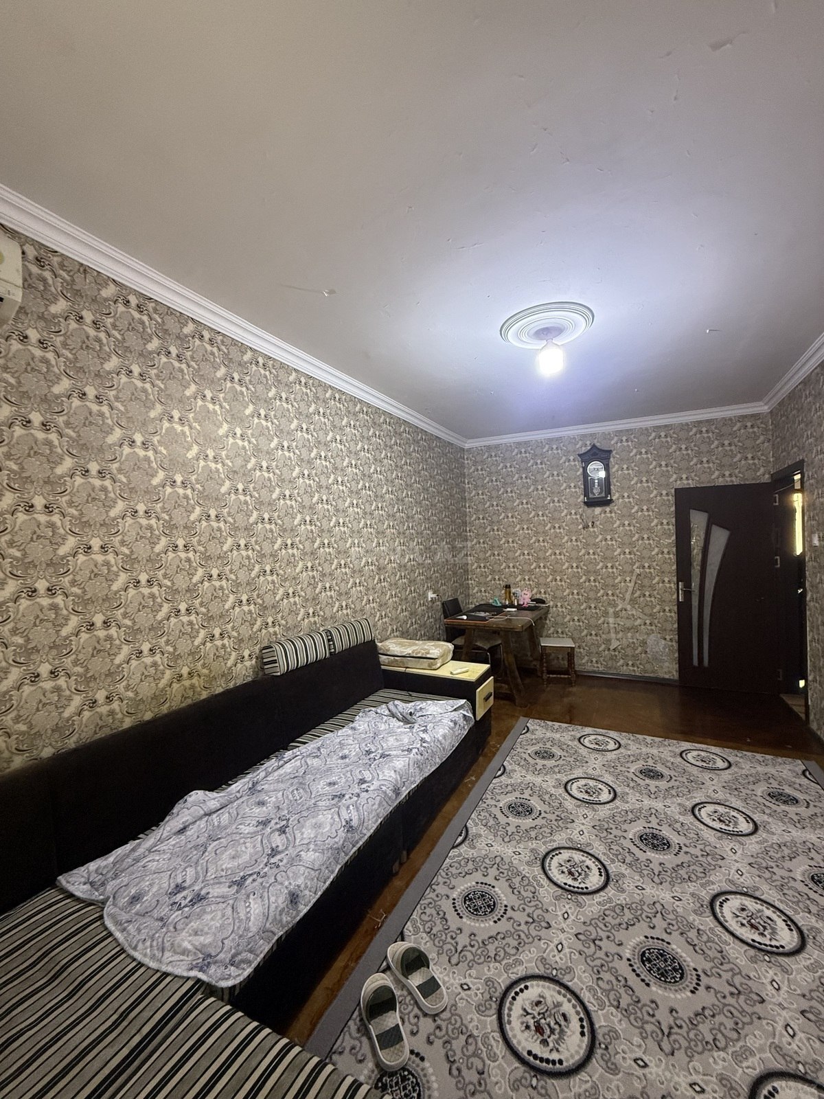 3 otaqlı Köhnə tikili, Həzi Aslanov m., Bakı