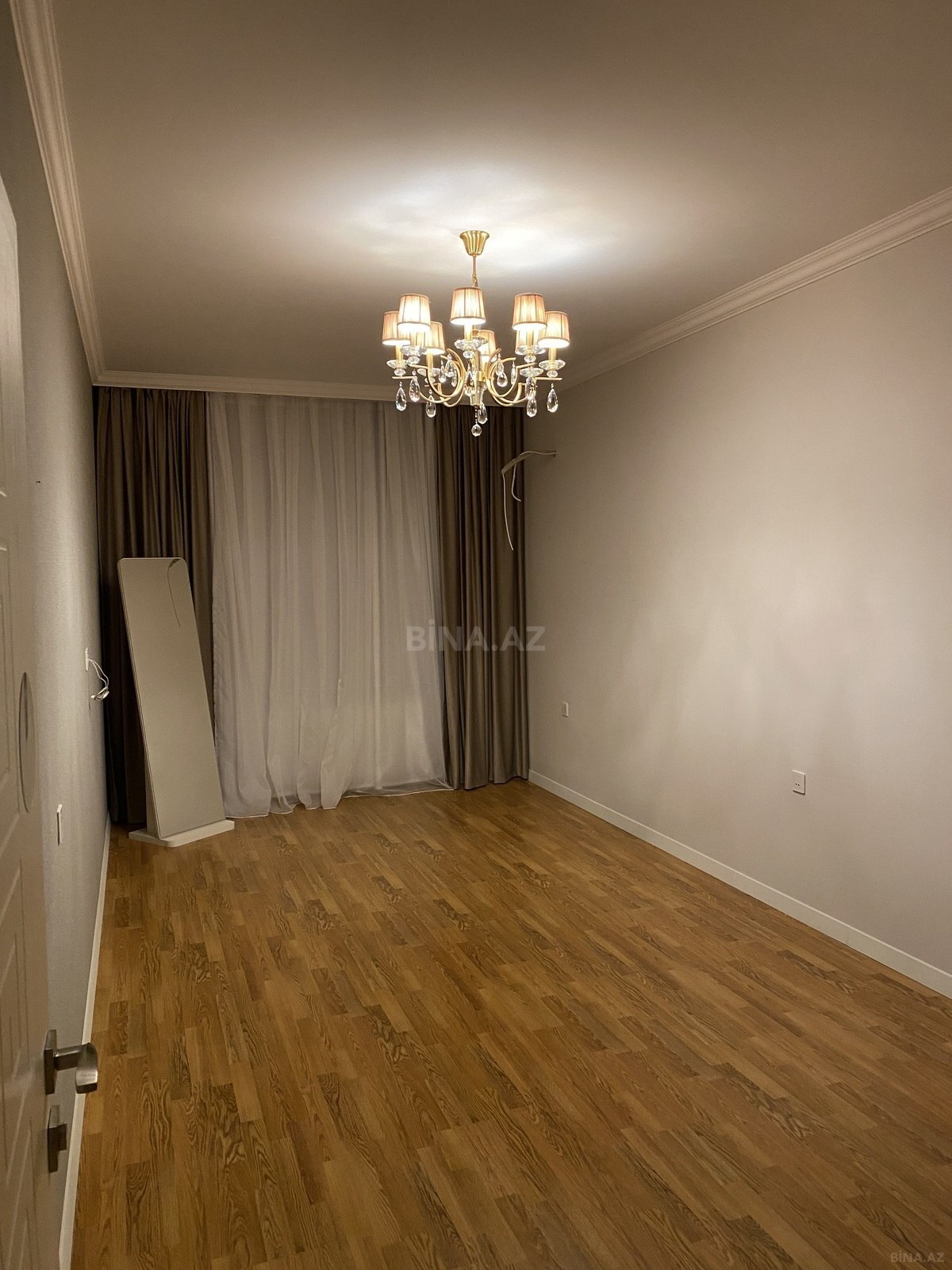 2 otaqlı Yeni tikili, Şah İsmayıl Xətai m., Bakı