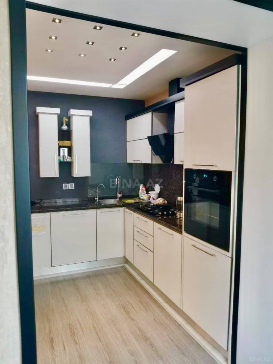 3 otaqlı Köhnə tikili, Gənclik m., Bakı