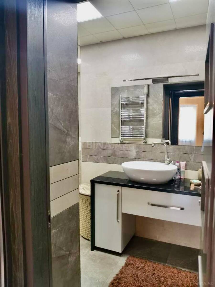 3 otaqlı Köhnə tikili, Gənclik m., Bakı
