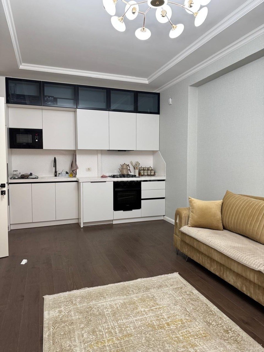 3 otaqlı Yeni tikili, İnşaatçılar m., Bakı