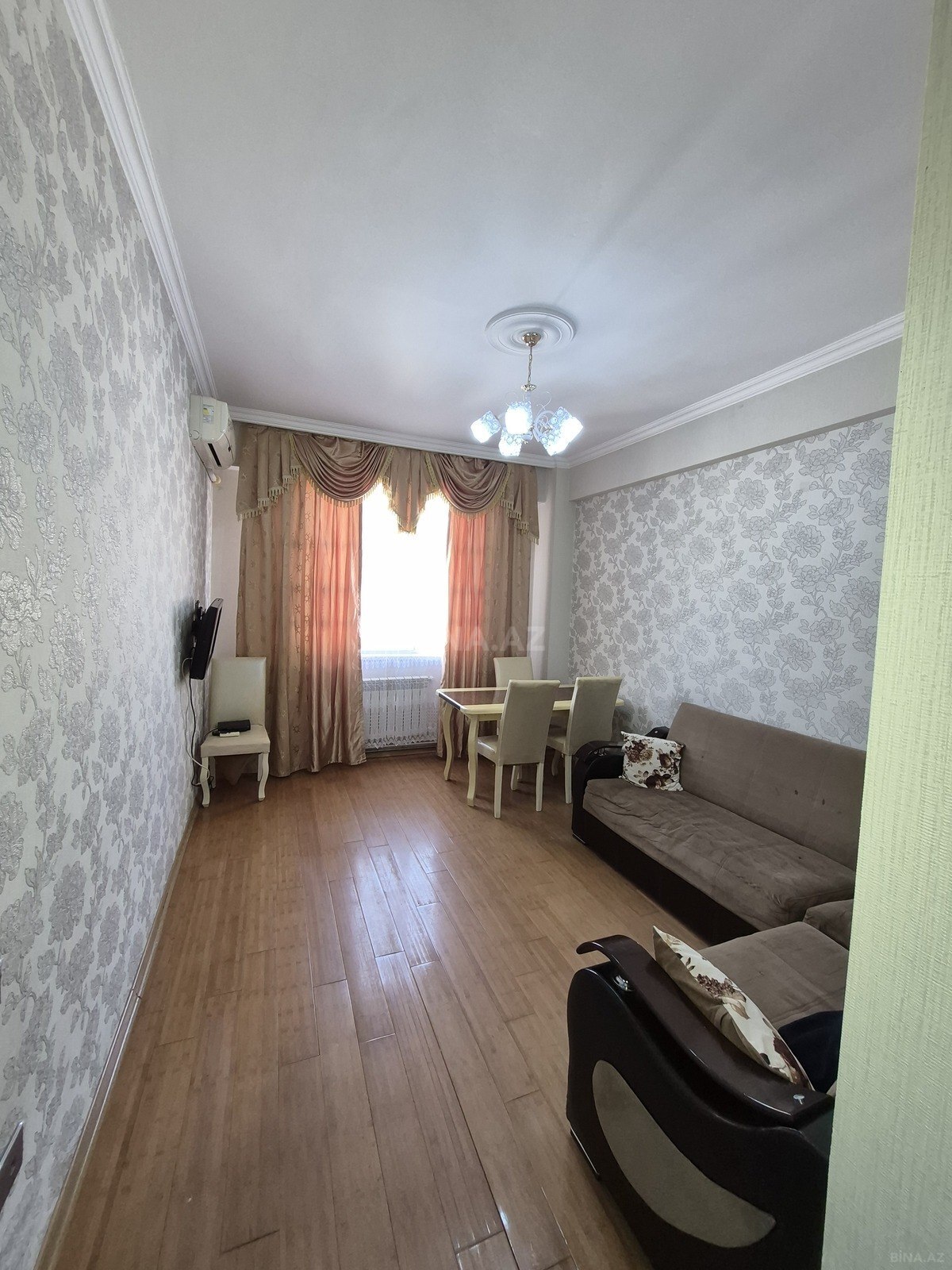 2 otaqlı Yeni tikili, Xırdalan