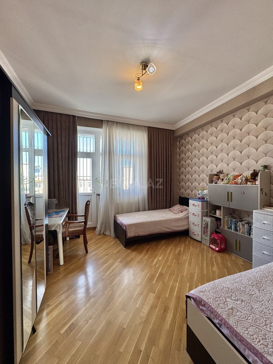 3 otaqlı Yeni tikili, İnşaatçılar m., Bakı