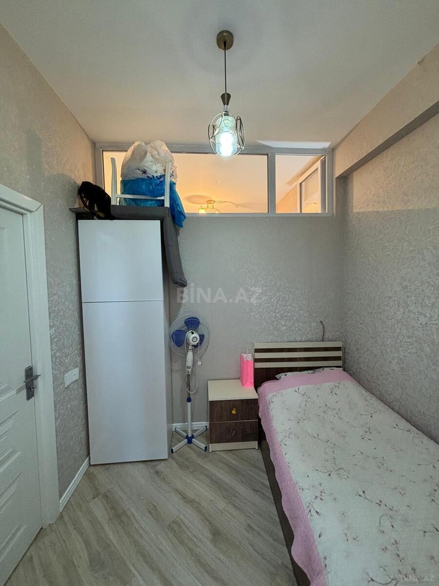 3 otaqlı Yeni tikili, Xırdalan