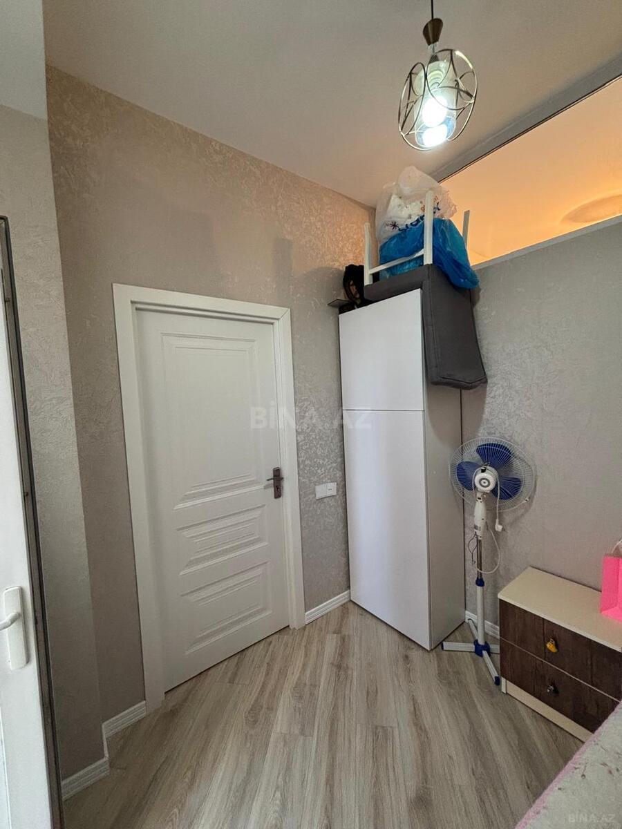 3 otaqlı Yeni tikili, Xırdalan