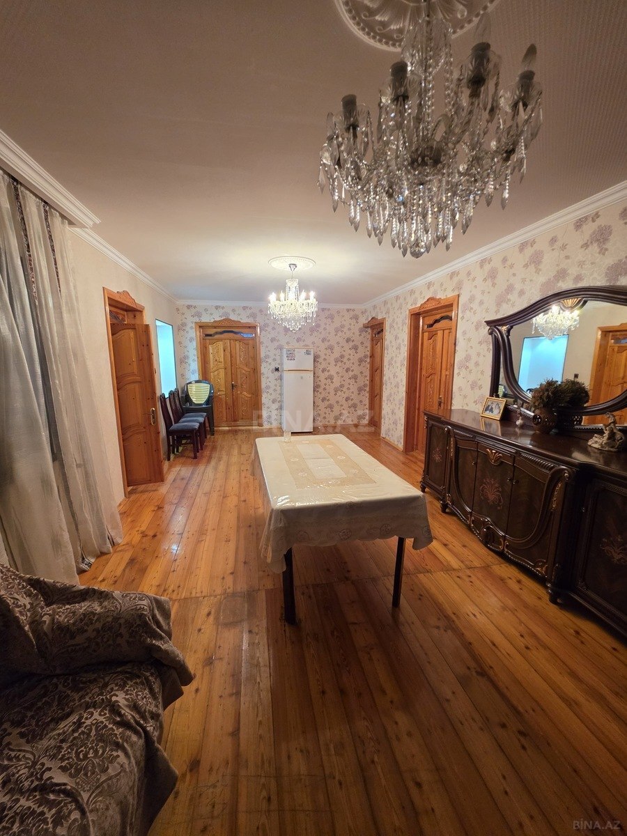 6 otaqlı Həyət evi/Bağ evi, Gəncə