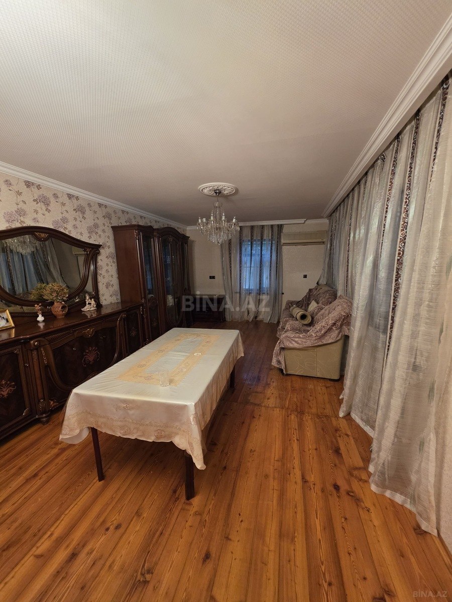 6 otaqlı Həyət evi/Bağ evi, Gəncə