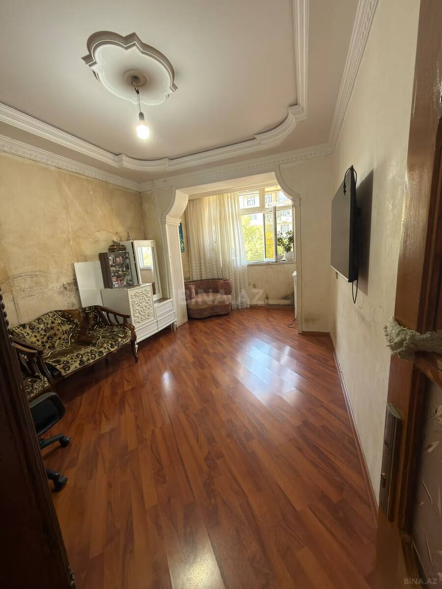 3 otaqlı Köhnə tikili, Azadlıq Prospekti m., Bakı
