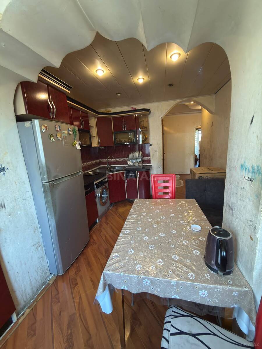 3 otaqlı Köhnə tikili, Azadlıq Prospekti m., Bakı