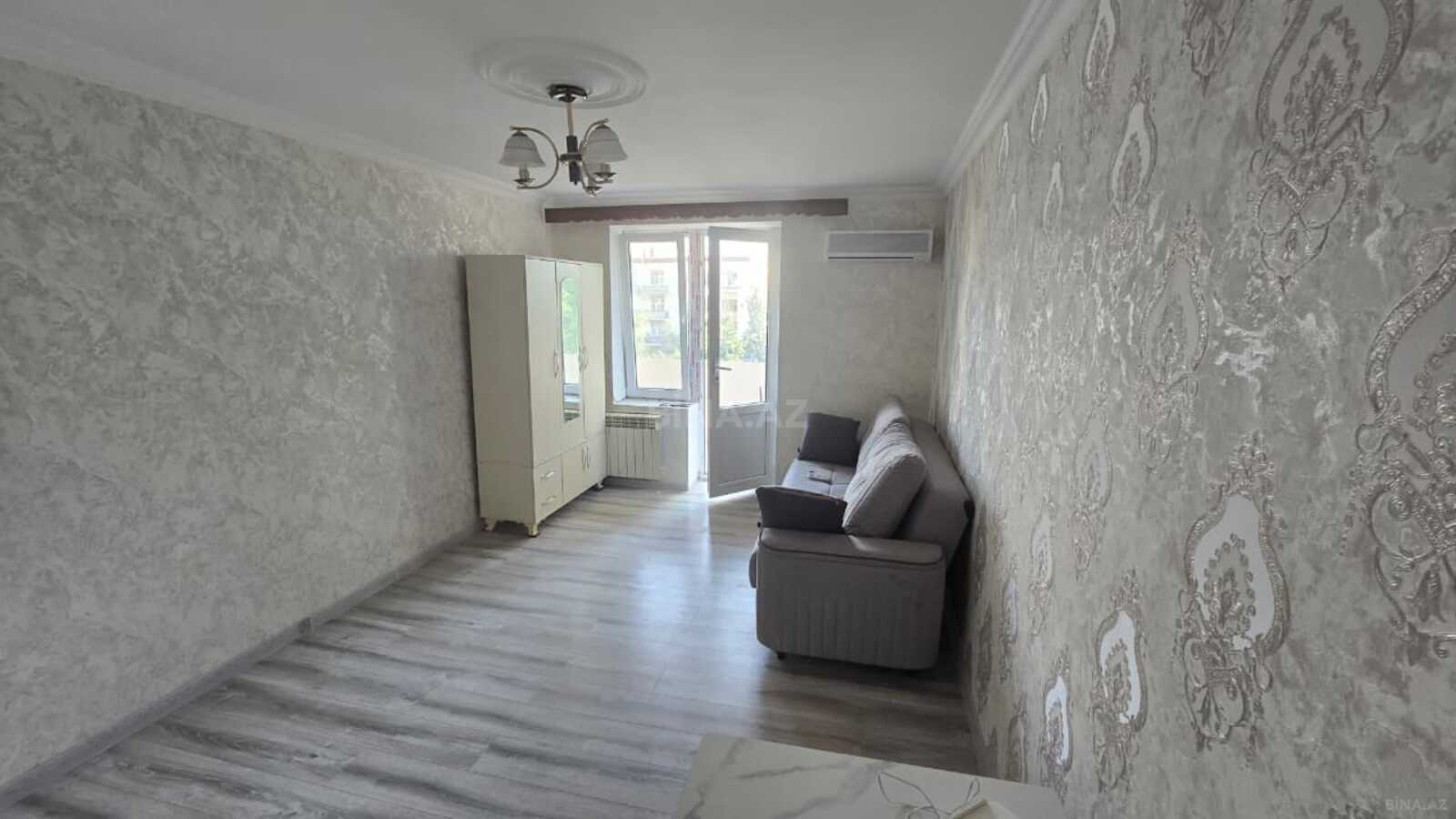 1 otaqlı Köhnə tikili, Qara Qarayev m., Bakı