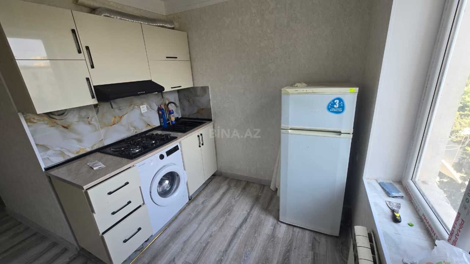 1 otaqlı Köhnə tikili, Qara Qarayev m., Bakı