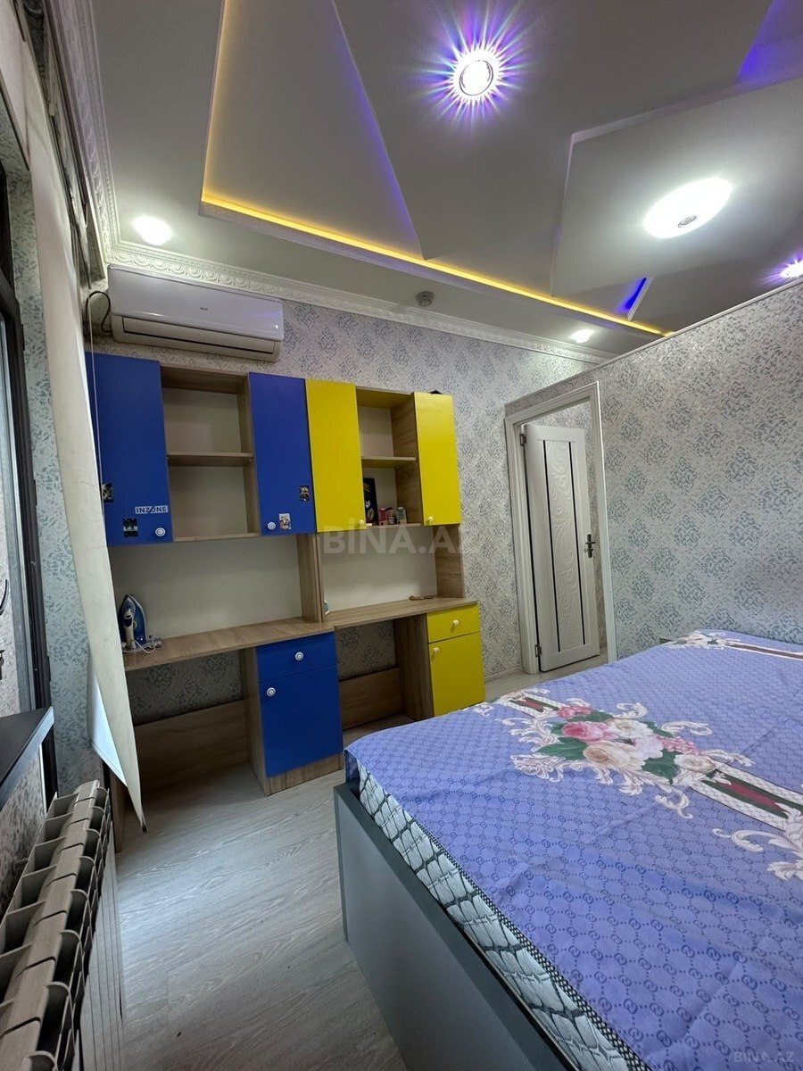 3 otaqlı Yeni tikili, 8-ci mikrorayon q., Bakı