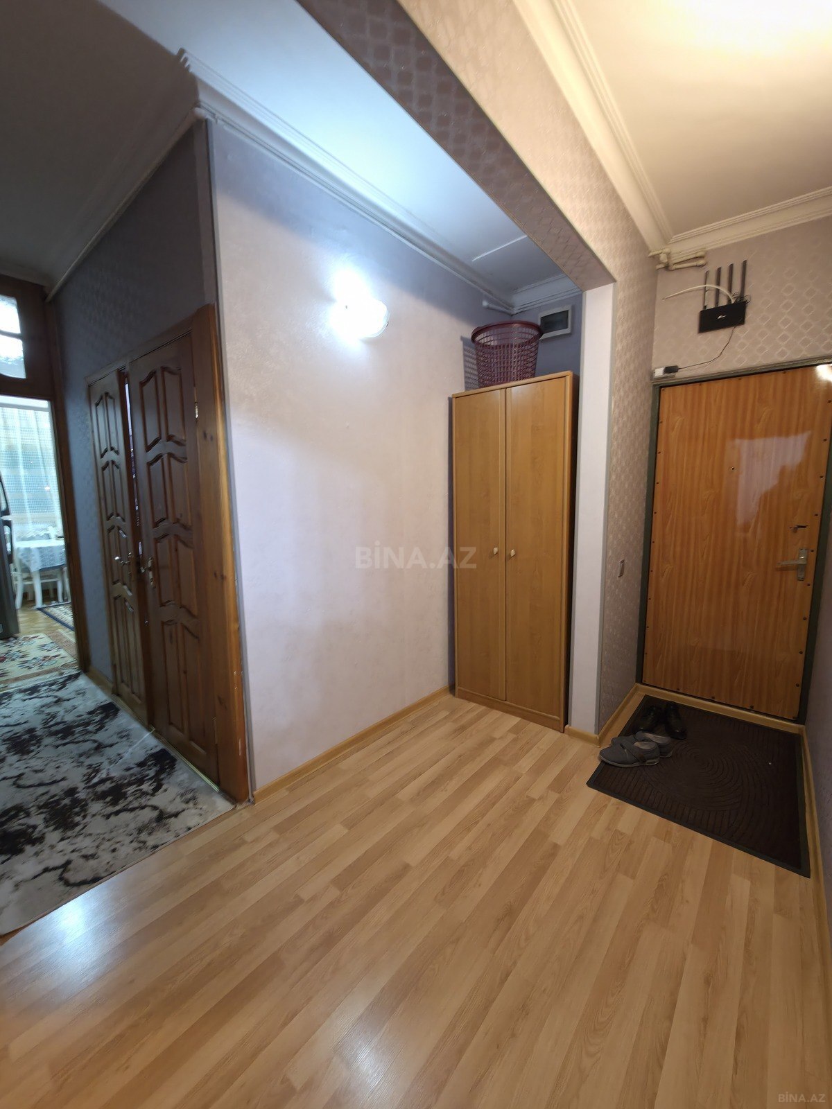 3 otaqlı Köhnə tikili, Bakıxanov q., Bakı