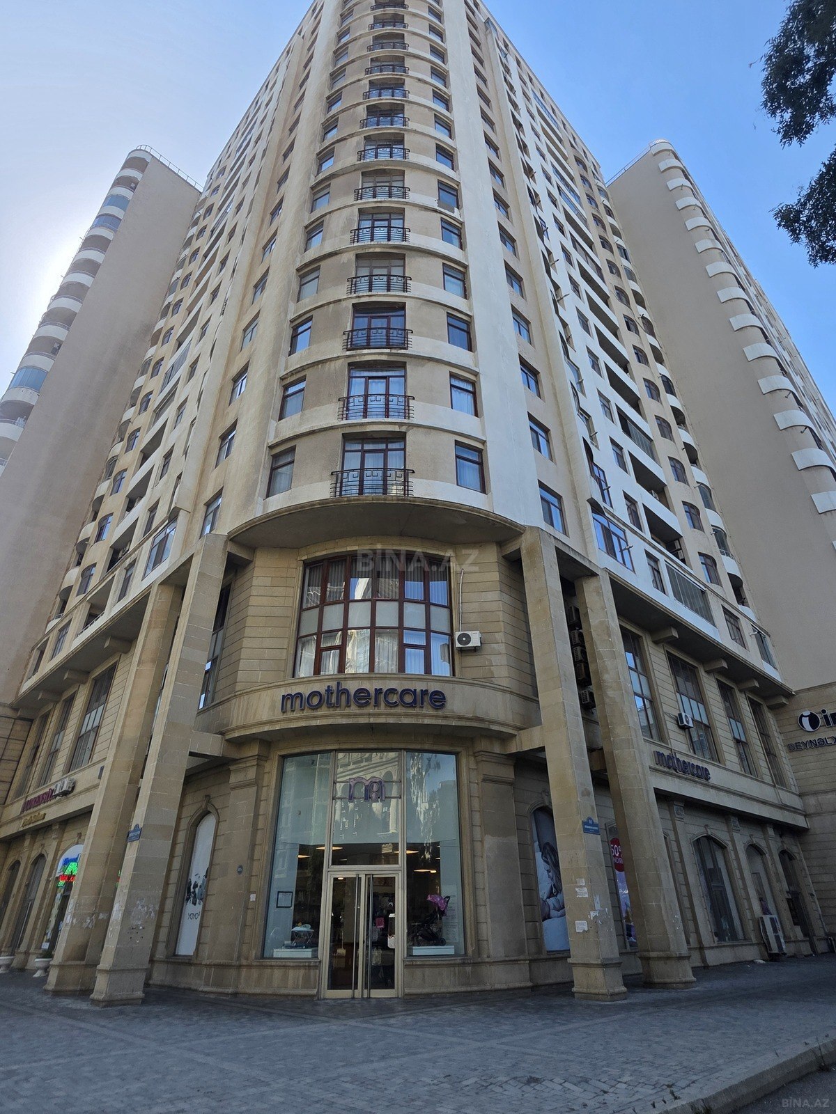 2 otaqlı, 105.0 m², Elmlər Akademiyası