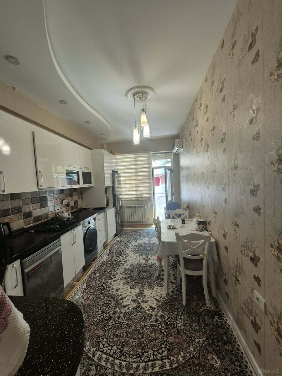 3 otaqlı Yeni tikili, Xırdalan