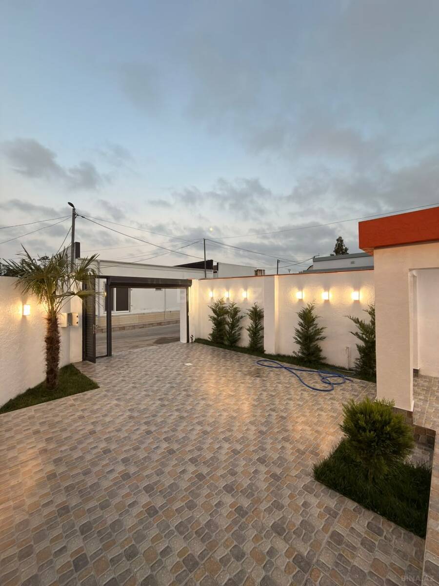 4 otaqlı Həyət evi/Bağ evi, Şüvəlan q., Bakı