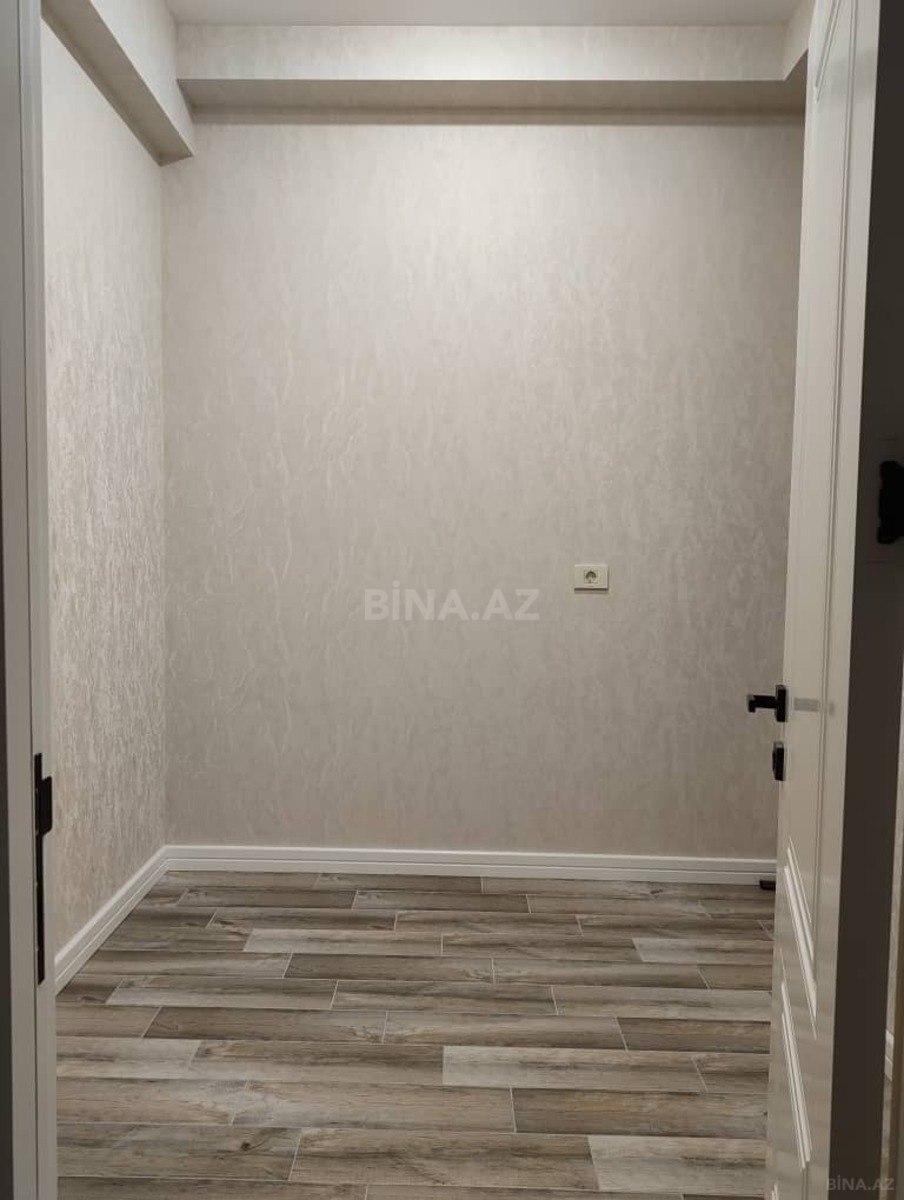 4 otaqlı Yeni tikili, İnşaatçılar m., Bakı