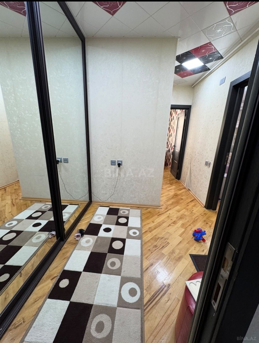 2 otaqlı Köhnə tikili, Bakıxanov q., Bakı