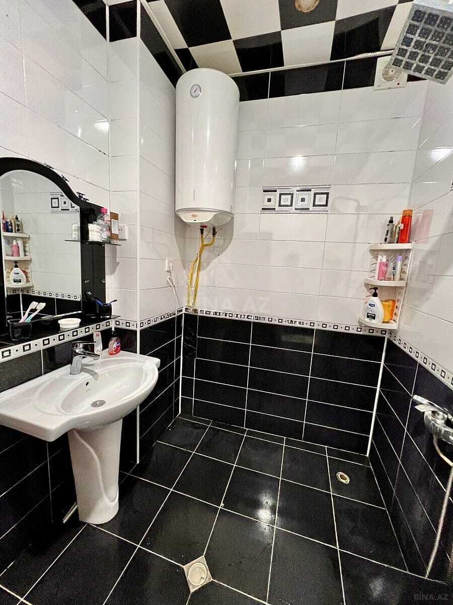 3 otaqlı Köhnə tikili, Xalqlar Dostluğu m., Bakı
