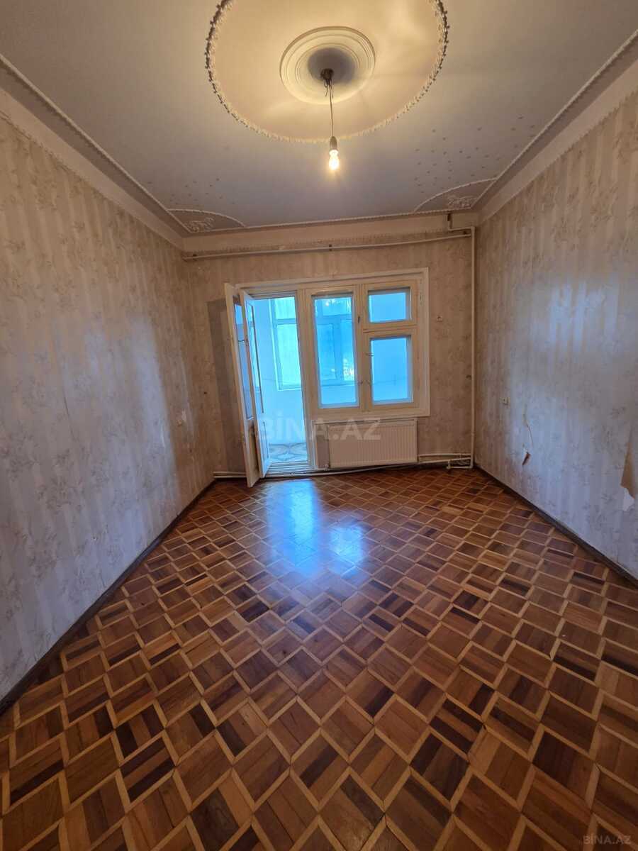 4 otaqlı Köhnə tikili, Əhmədli q., Bakı