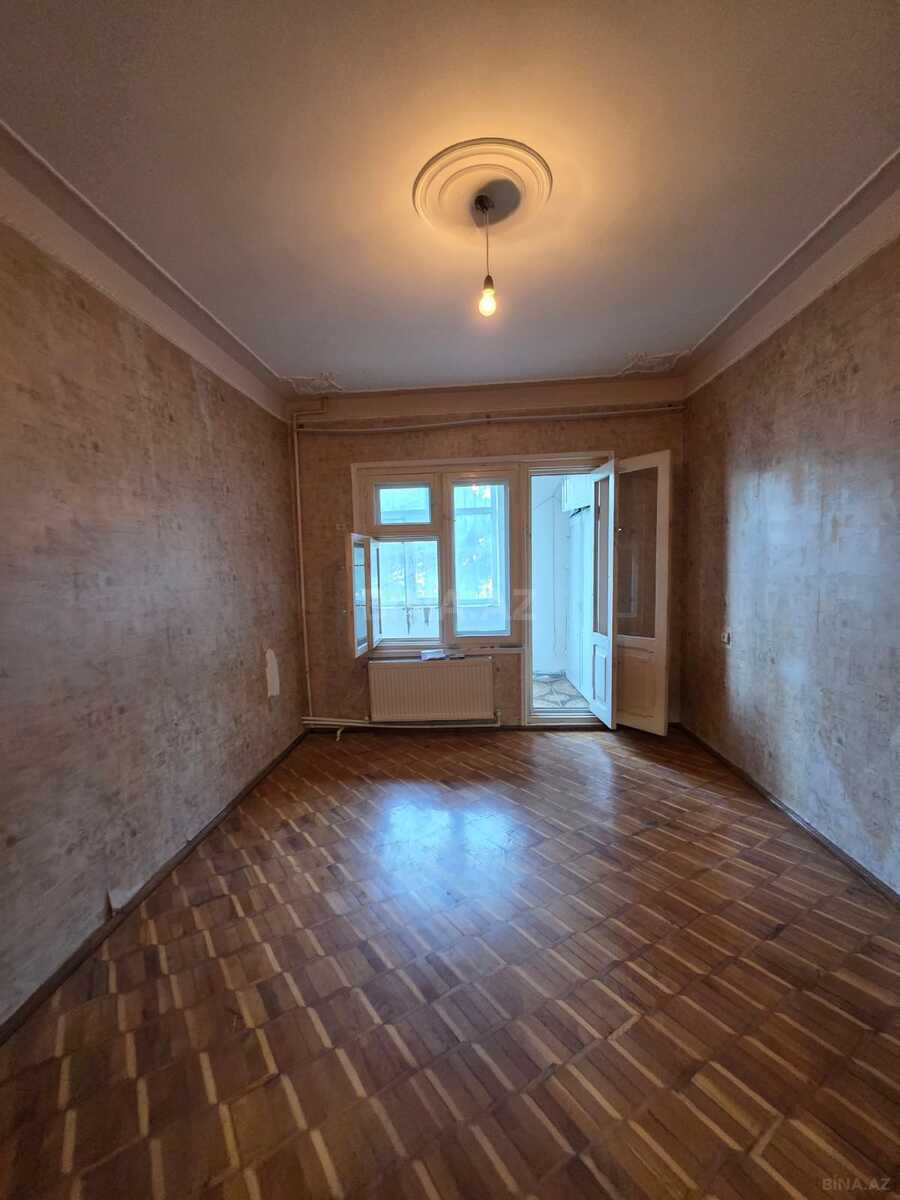 4 otaqlı Köhnə tikili, Əhmədli q., Bakı