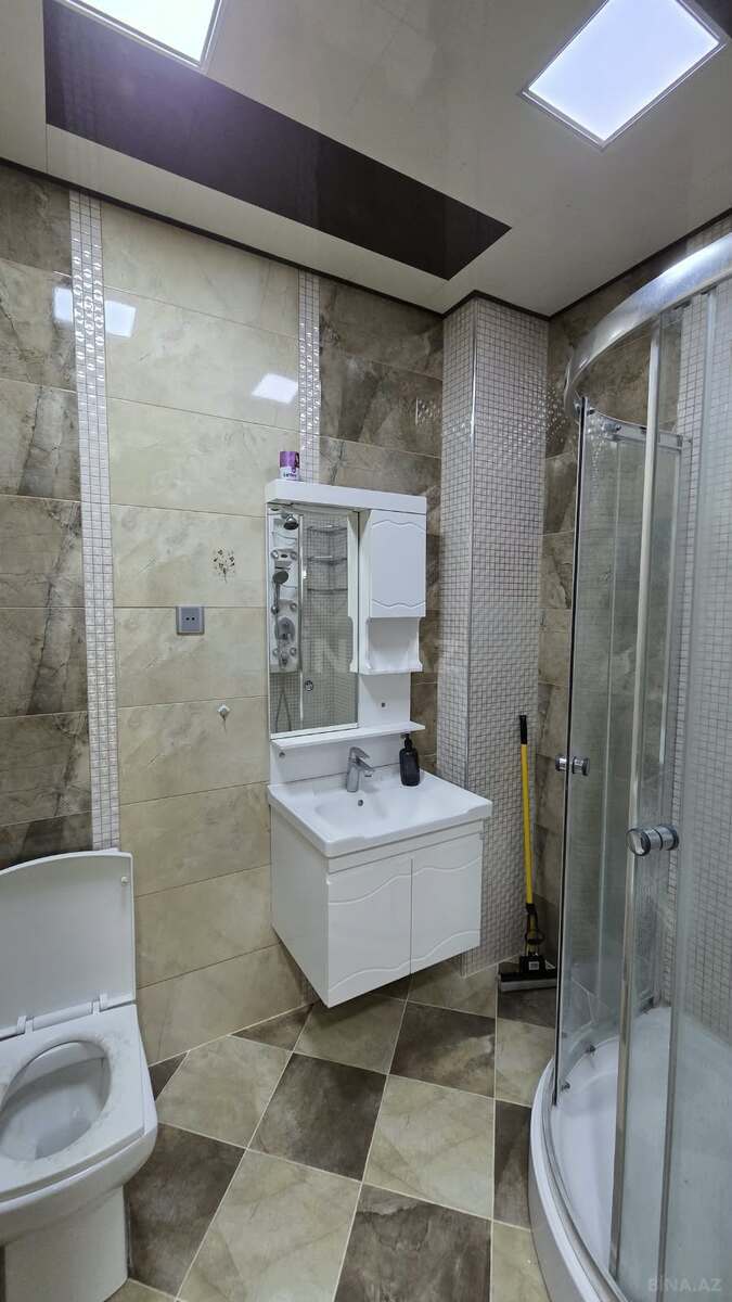 2 otaqlı Yeni tikili, 8 Noyabr m., Bakı