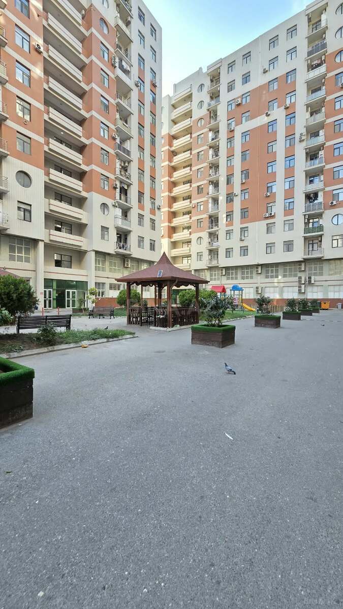 2 otaqlı Yeni tikili, 8 Noyabr m., Bakı