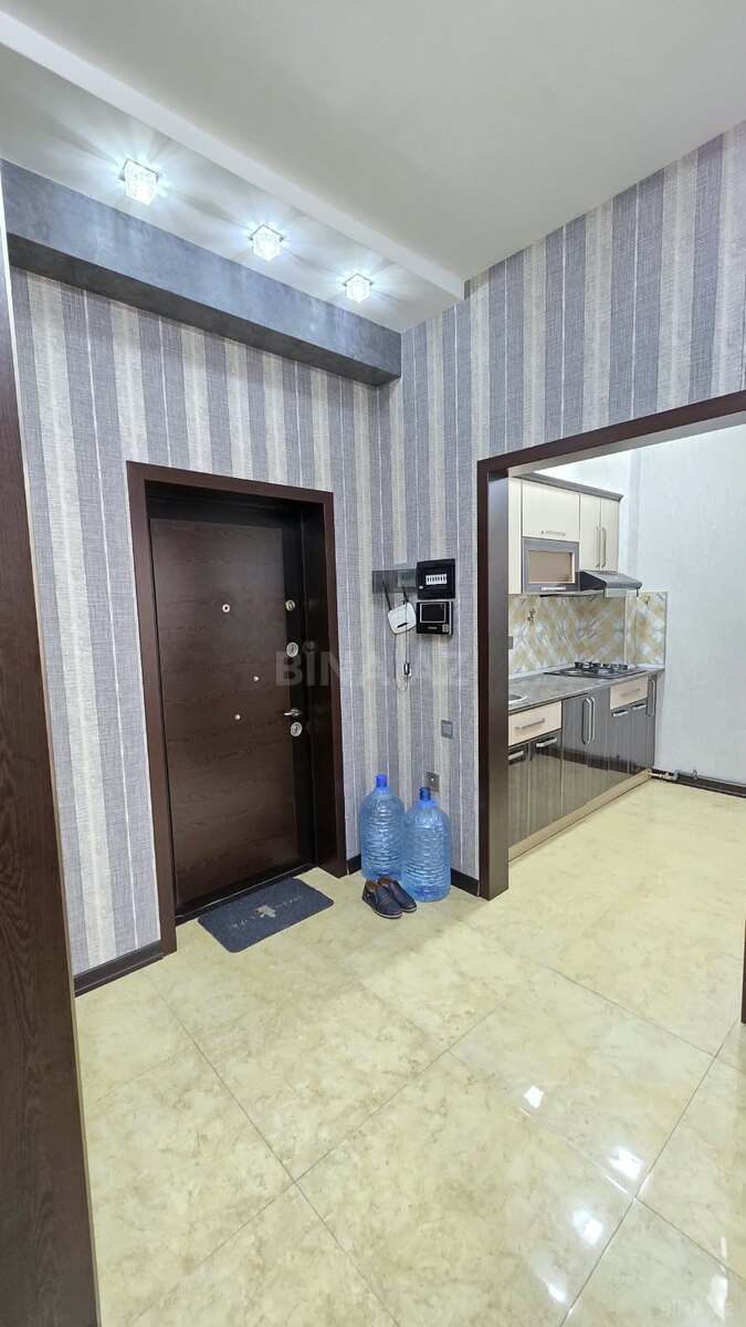 2 otaqlı Yeni tikili, 8 Noyabr m., Bakı