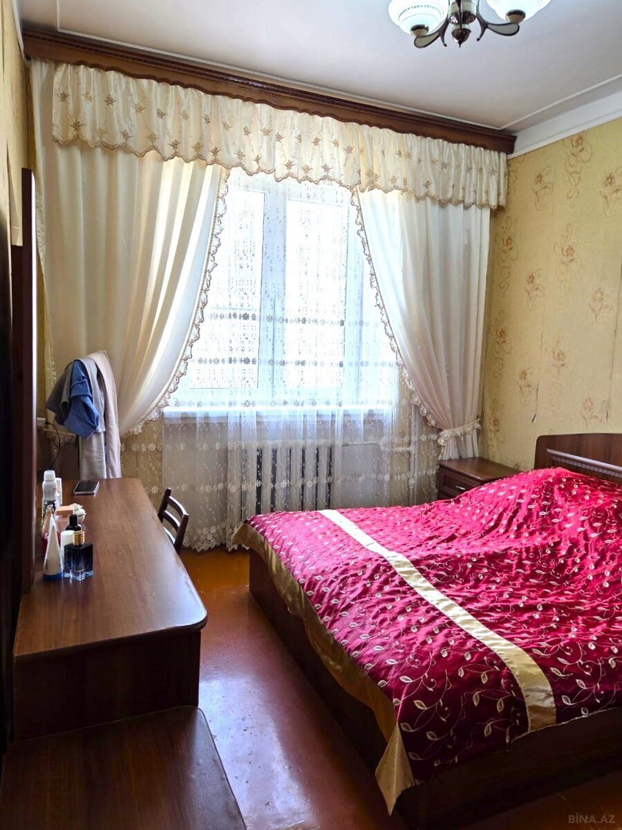 3 otaqlı Köhnə tikili, Həzi Aslanov m., Bakı