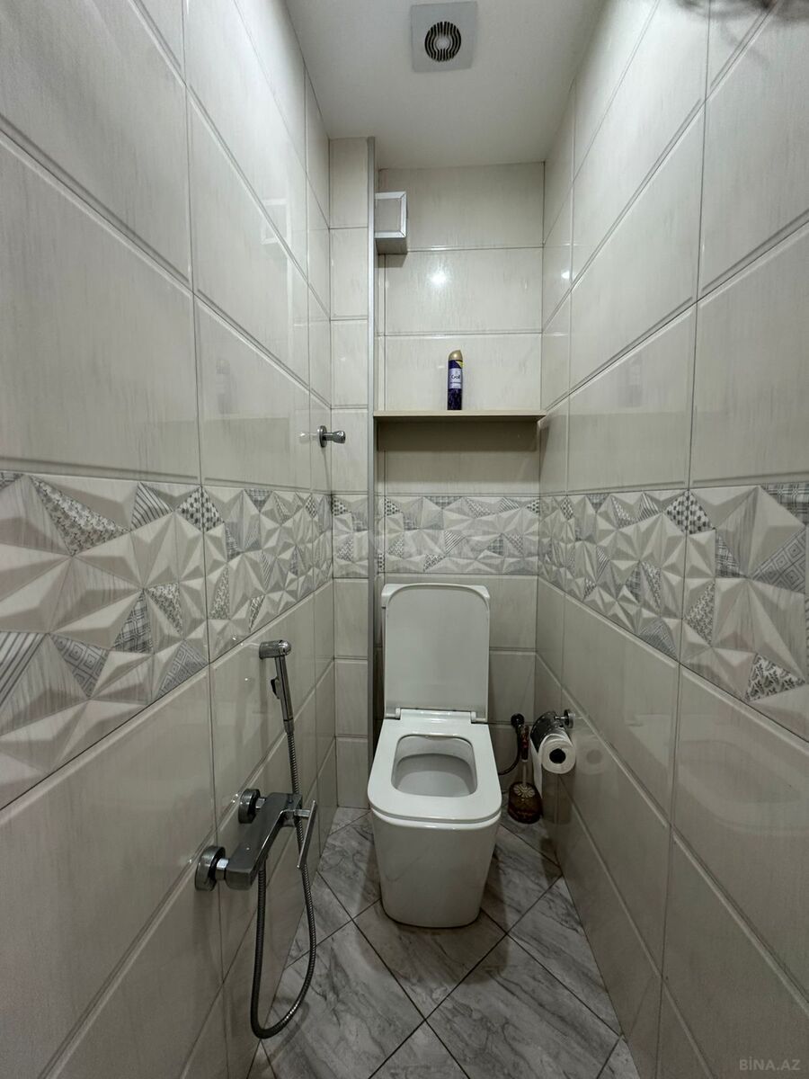 3 otaqlı Köhnə tikili, Bakıxanov q., Bakı