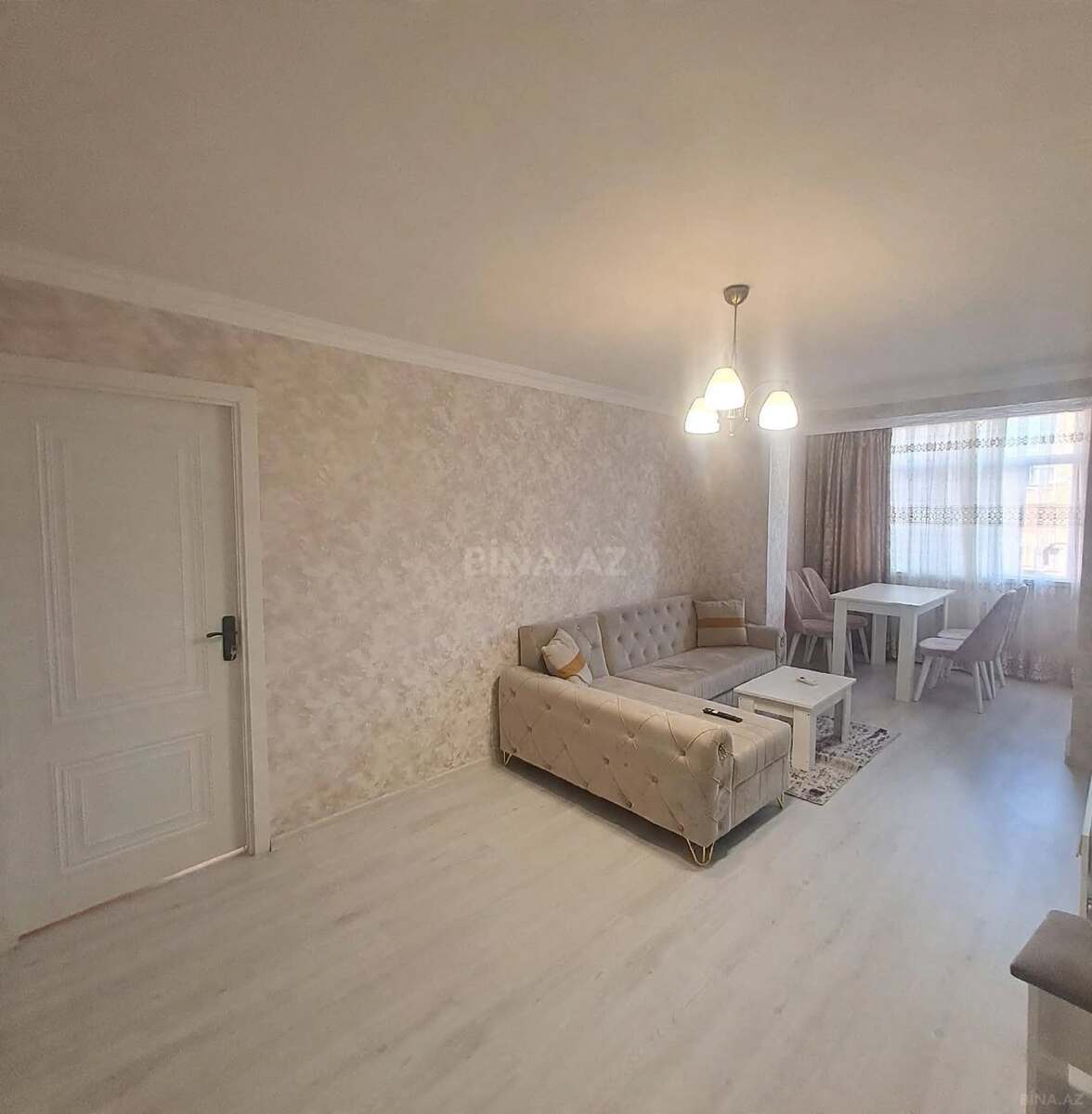 2 otaqlı Köhnə tikili, Neftçilər m., Bakı