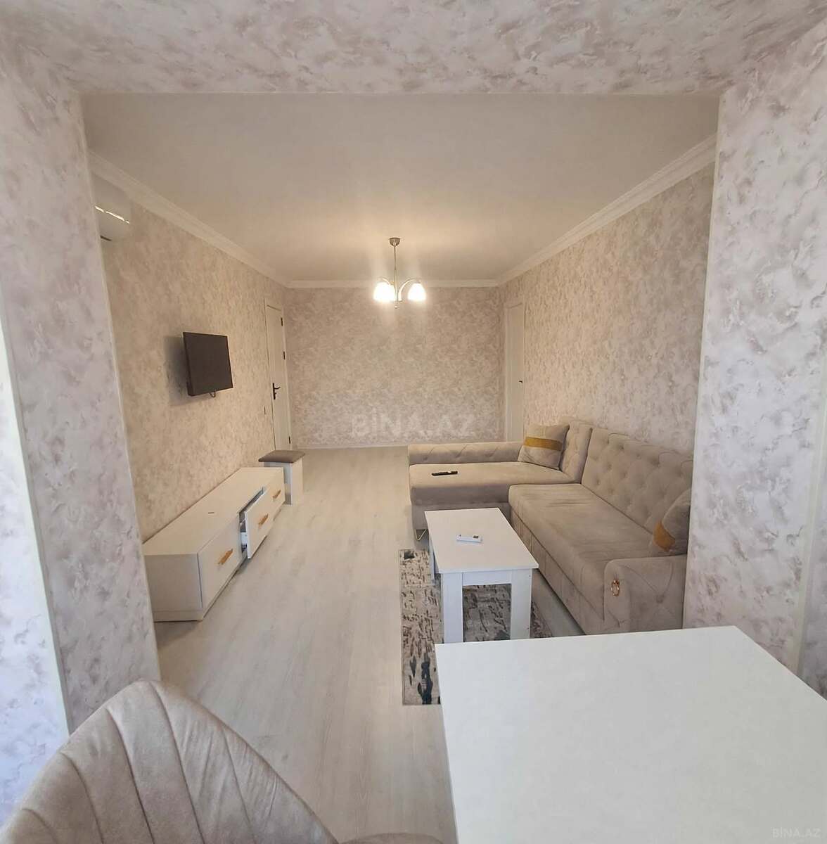 2 otaqlı Köhnə tikili, Neftçilər m., Bakı
