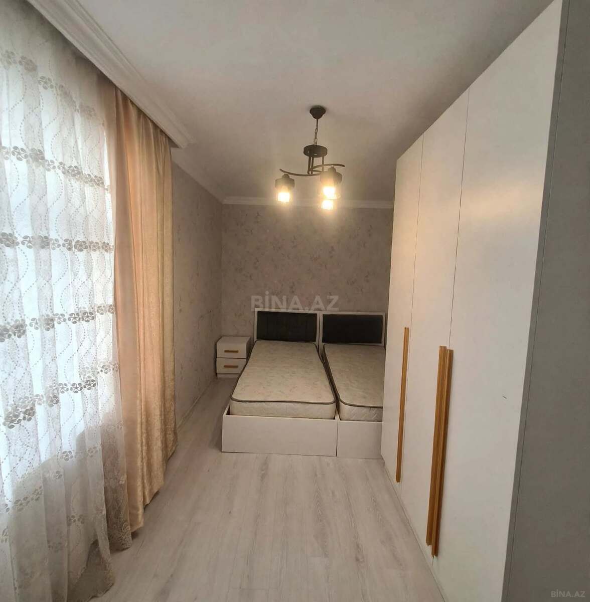 2 otaqlı Köhnə tikili, Neftçilər m., Bakı