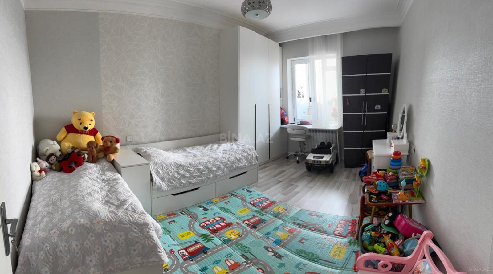 3 otaqlı Köhnə tikili, Memar Əcəmi m., Bakı
