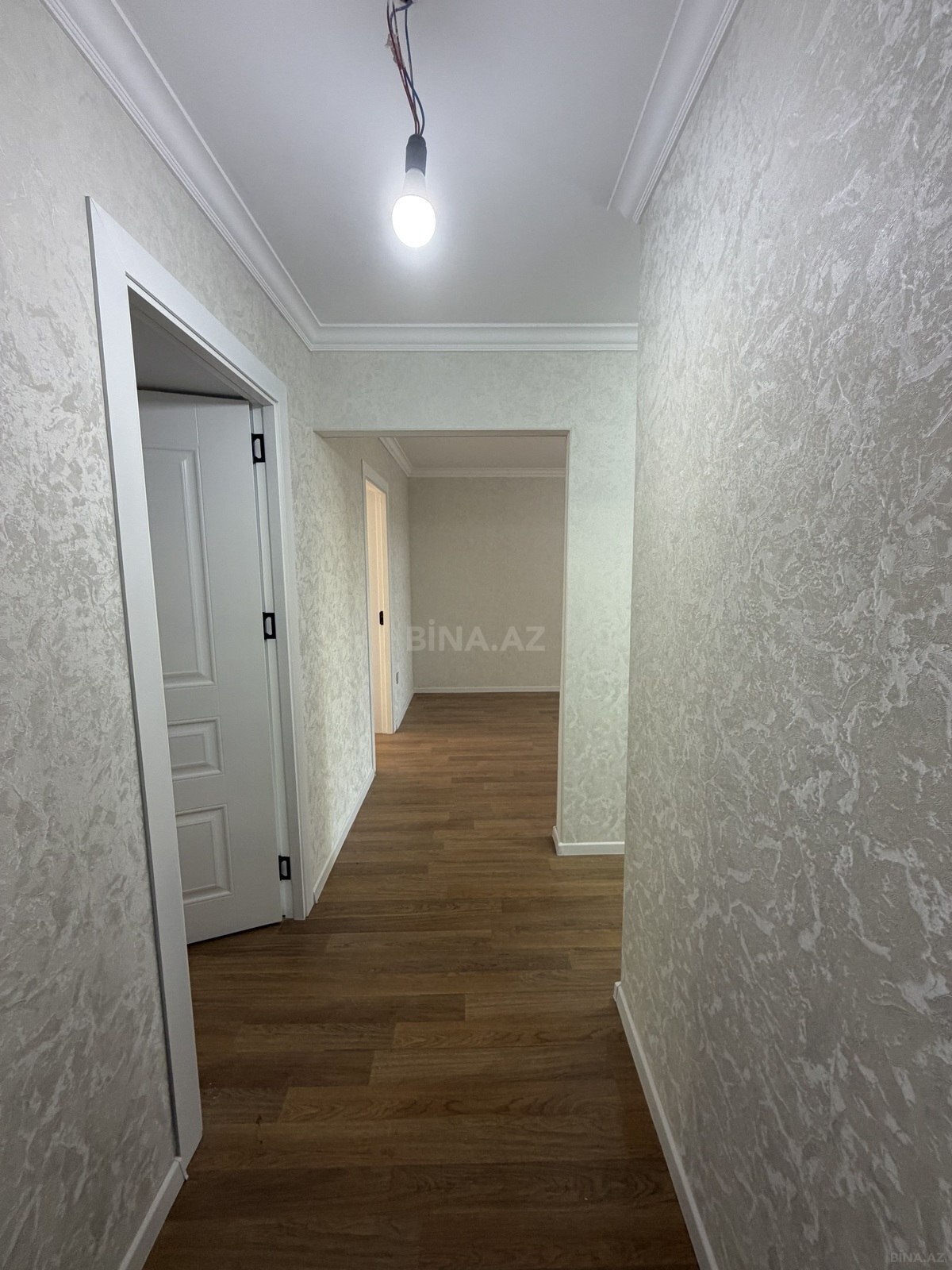 3 otaqlı Köhnə tikili, Elmlər Akademiyası m., Bakı