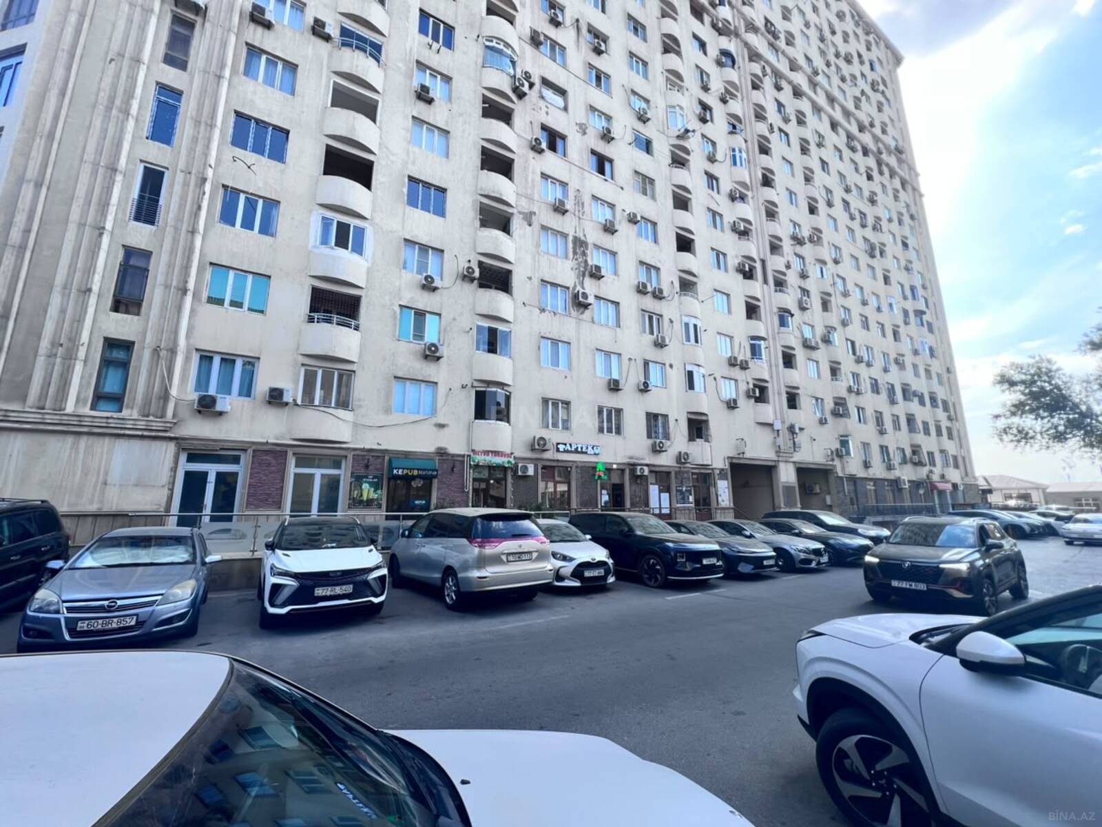 3 otaqlı Yeni tikili, Nəriman Nərimanov m., Bakı