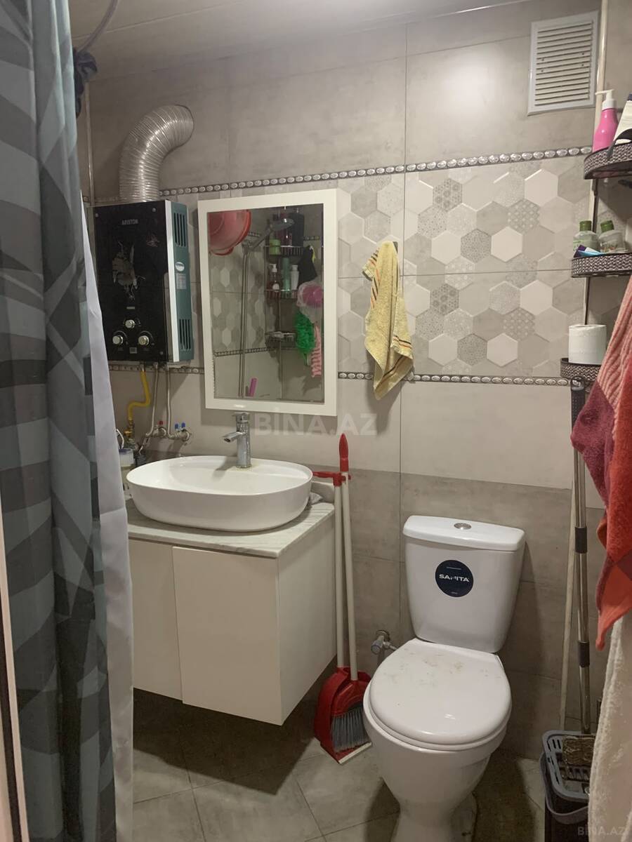 2 otaqlı Köhnə tikili, Neftçilər m., Bakı