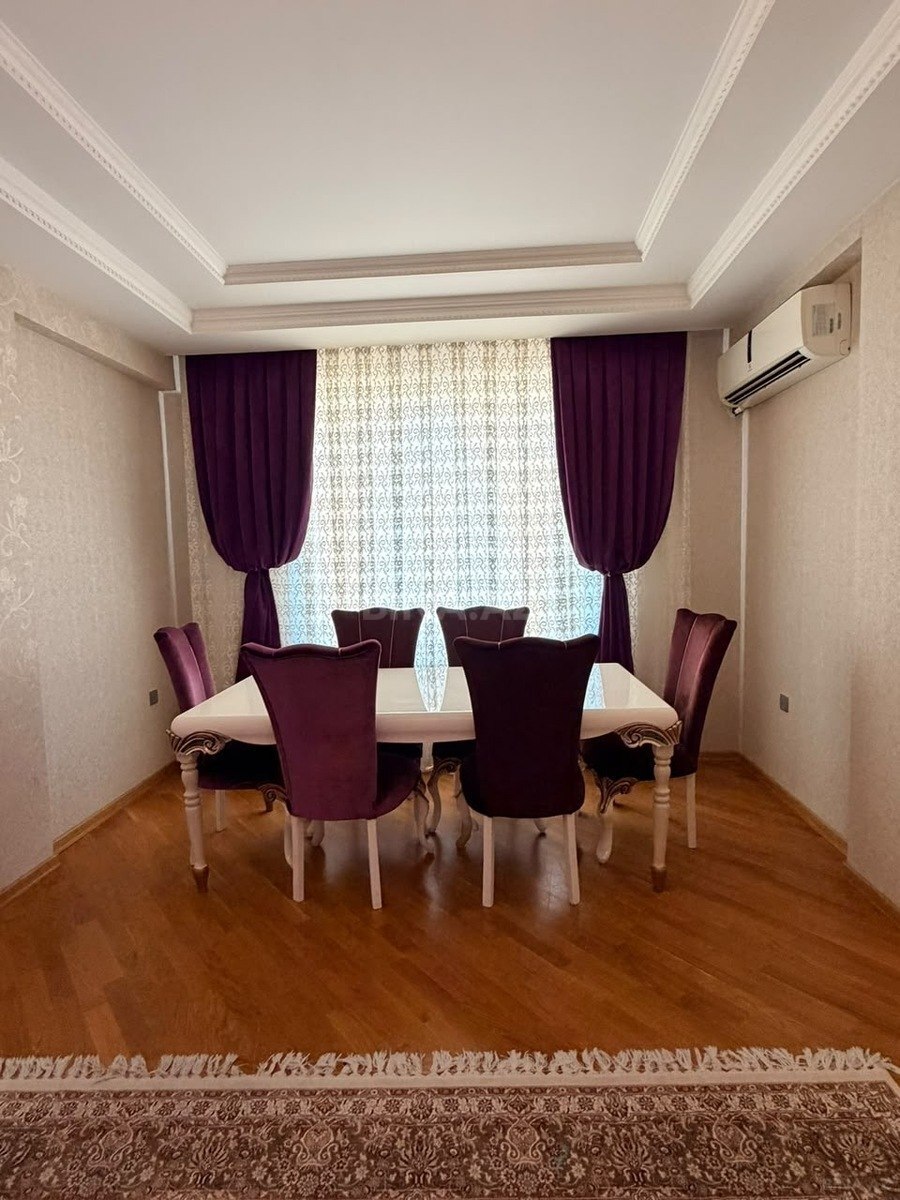 3 otaqlı Yeni tikili, İnşaatçılar m., Bakı