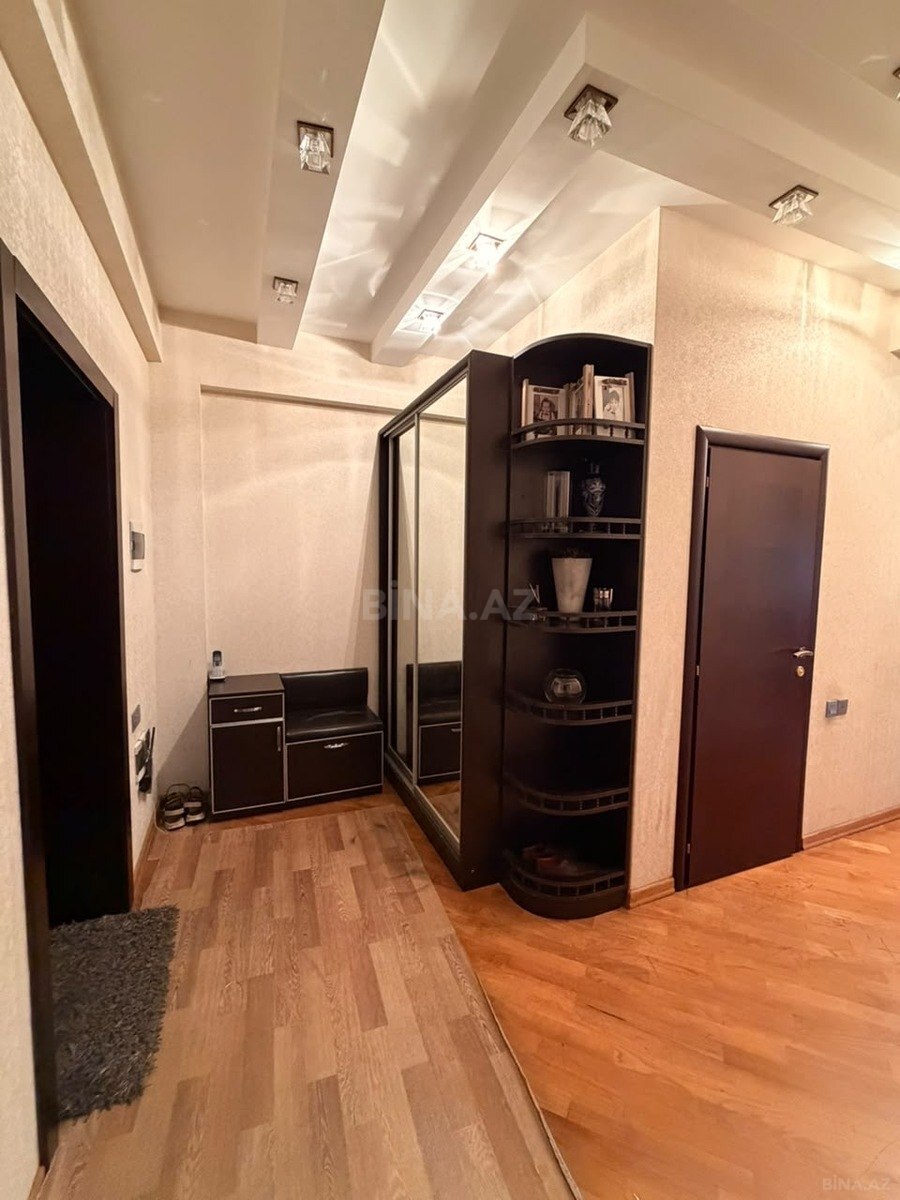 3 otaqlı Yeni tikili, İnşaatçılar m., Bakı