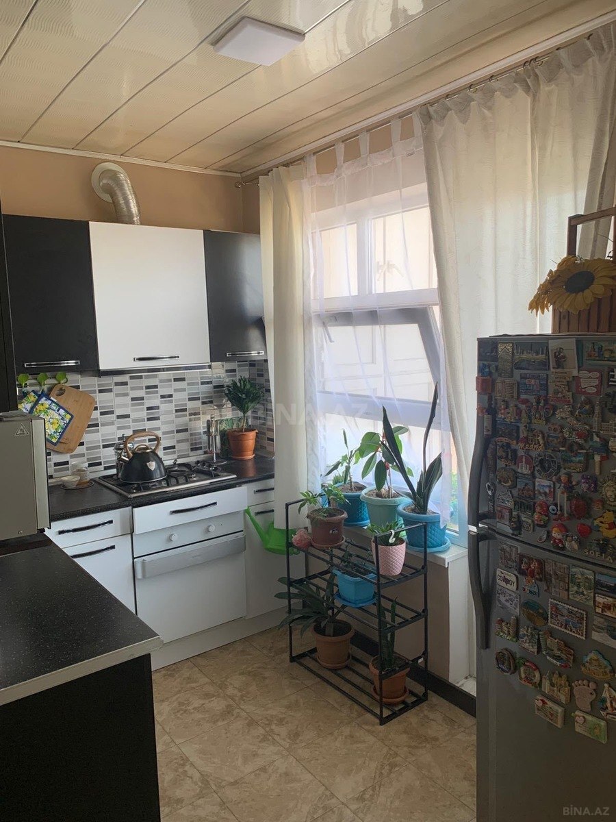 5 otaqlı Köhnə tikili, Həzi Aslanov q., Bakı