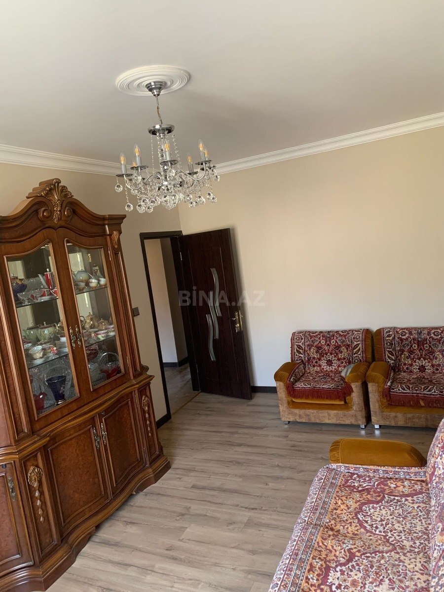 5 otaqlı Köhnə tikili, Həzi Aslanov q., Bakı