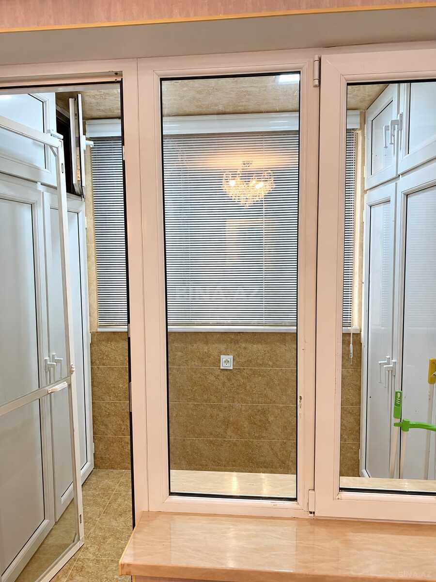 3 otaqlı Köhnə tikili, Qara Qarayev m., Bakı