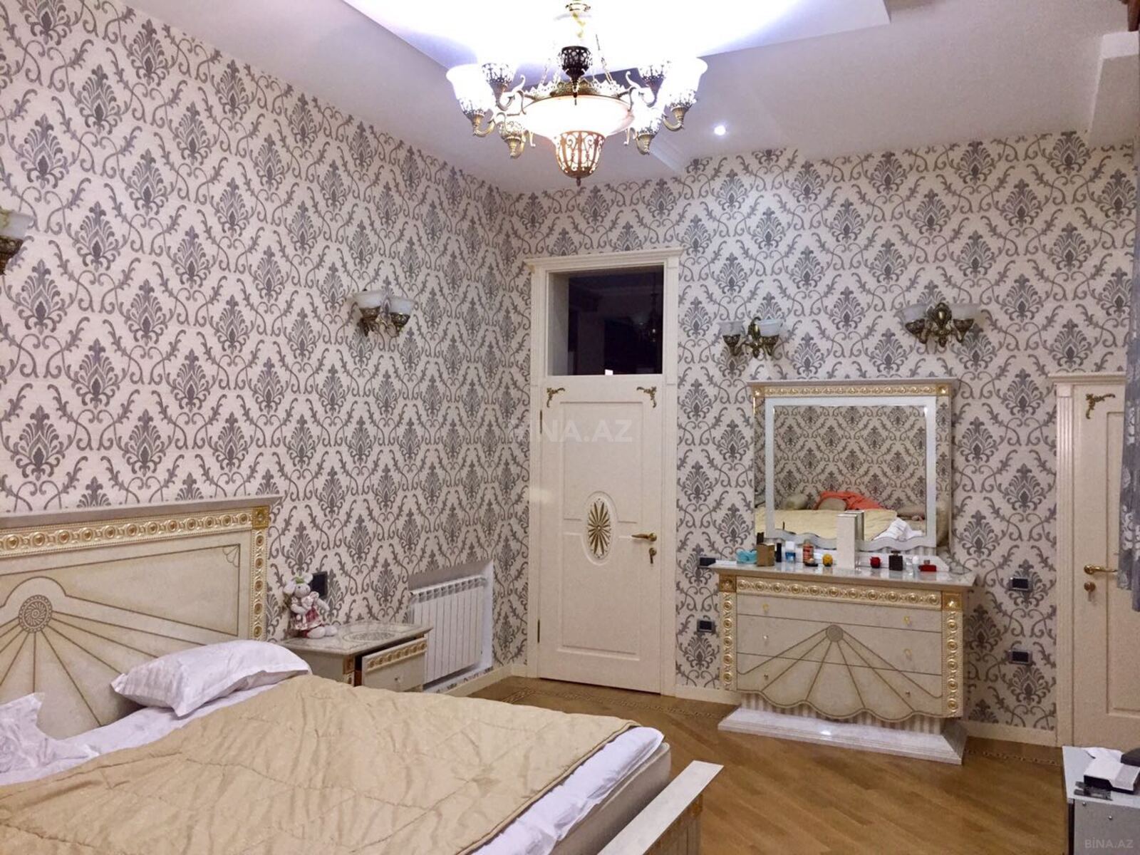 8 otaqlı Həyət evi/Bağ evi, Şıxov q., Bakı