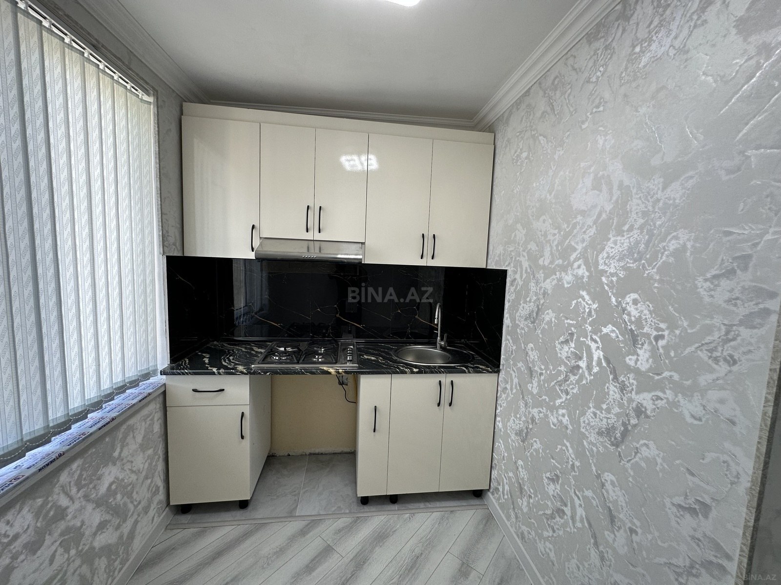2 otaqlı Köhnə tikili, Qara Qarayev m., Bakı